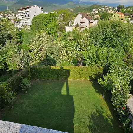 Medo Villa Tirana